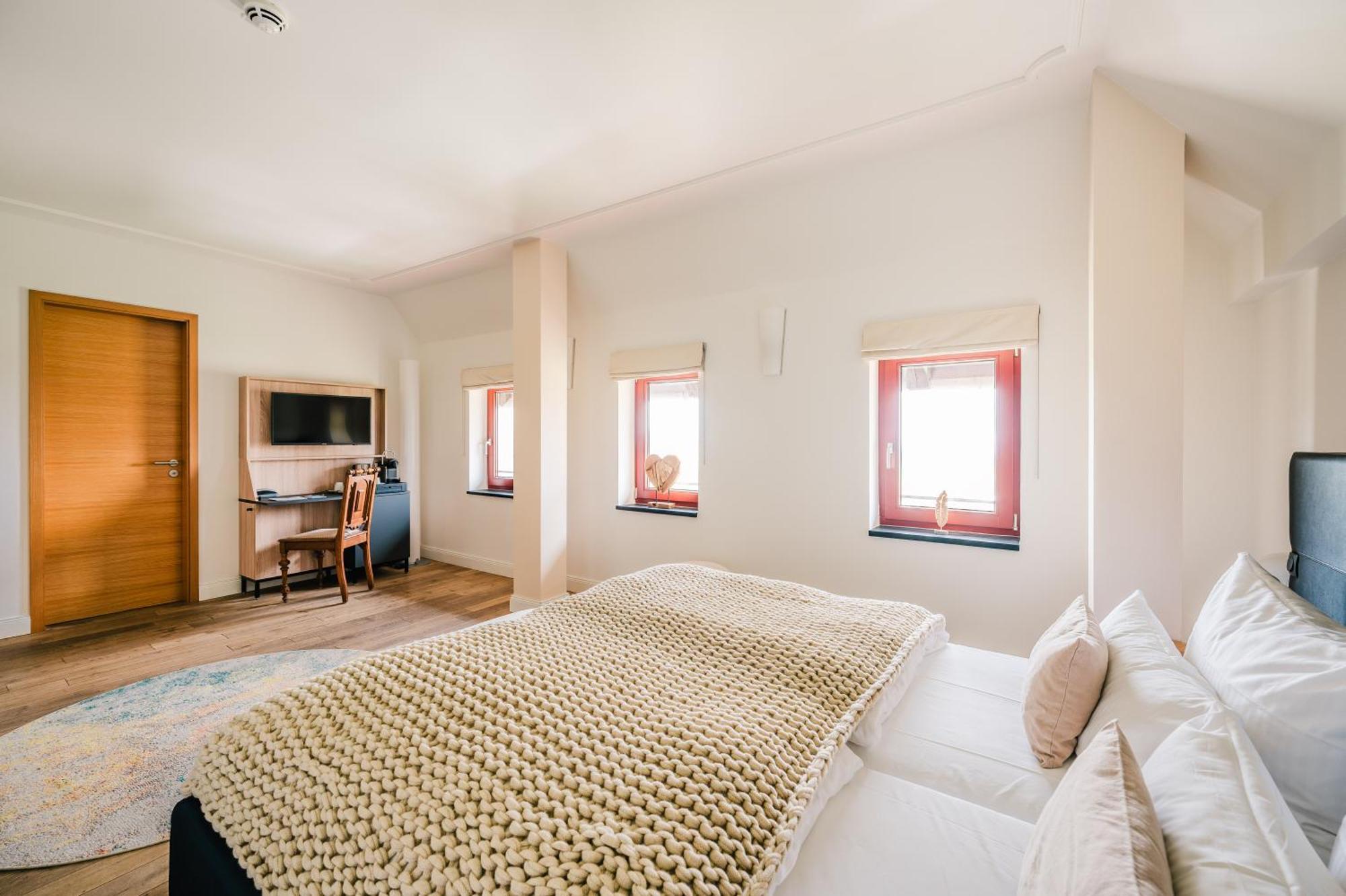 Romantik Hotel Schloss Ranzow Ломе Екстериор снимка